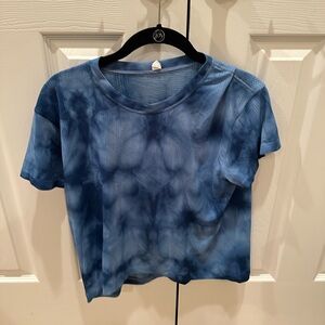 Lululemon t-shirt